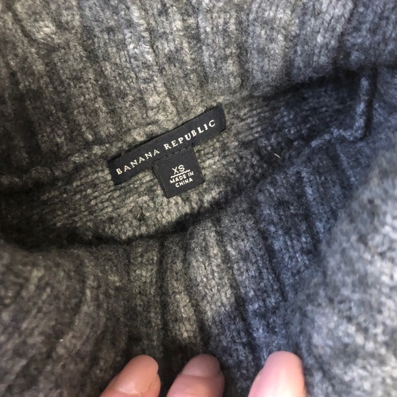 Banana Republic Wool Sweater Vest - Picture 4 of 5